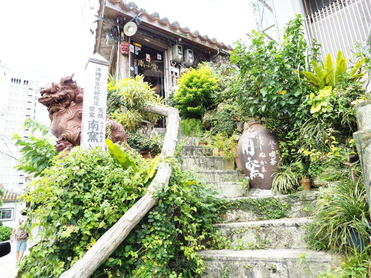Holiday Homes Tsuboya 2Nd Naha Exterior photo